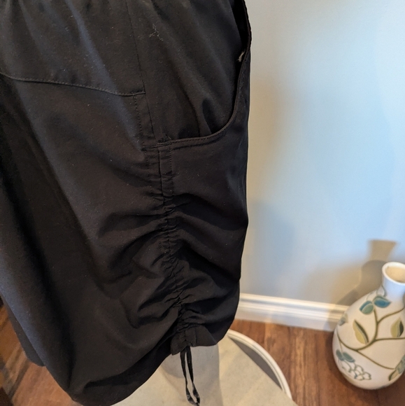 Cleo black Skirt- skort with Adjustable Side ruching and Attached Shorts Size XL - Picture 11 of 13